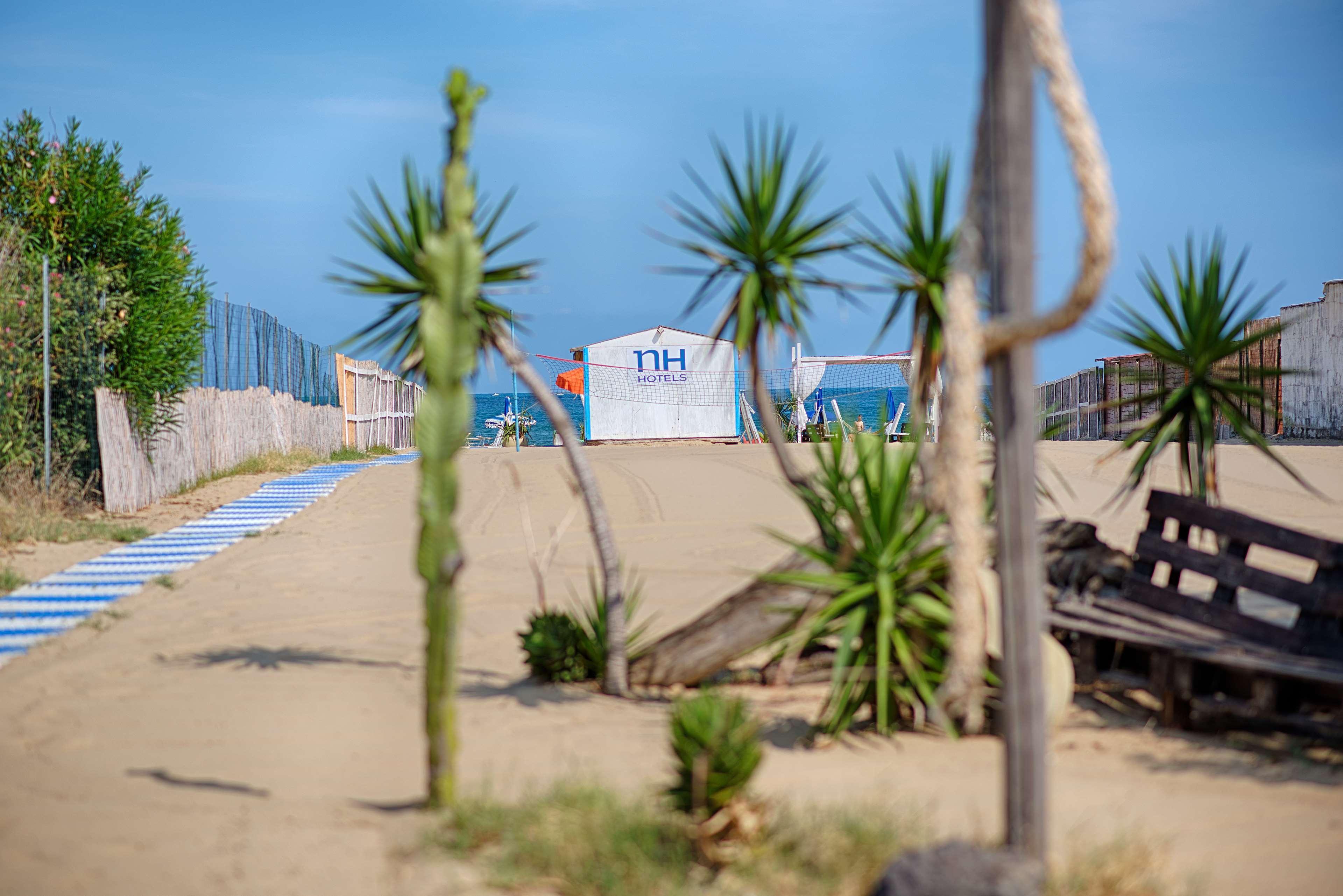 Отель Nh Catania Parco Degli Aragonesi Экстерьер фото